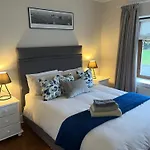 Apartment Carraig House Sleeps 2 Pets Allowed *