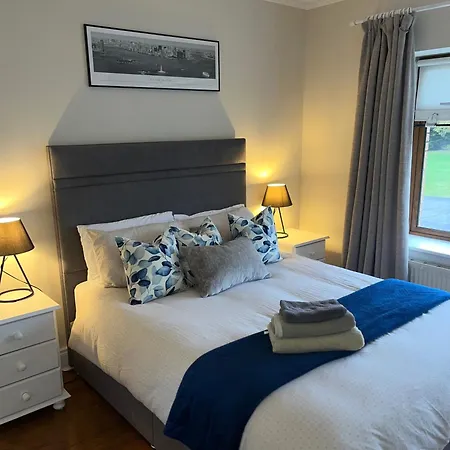 Apartman Carraig House Sleeps 2 Pets Allowed *